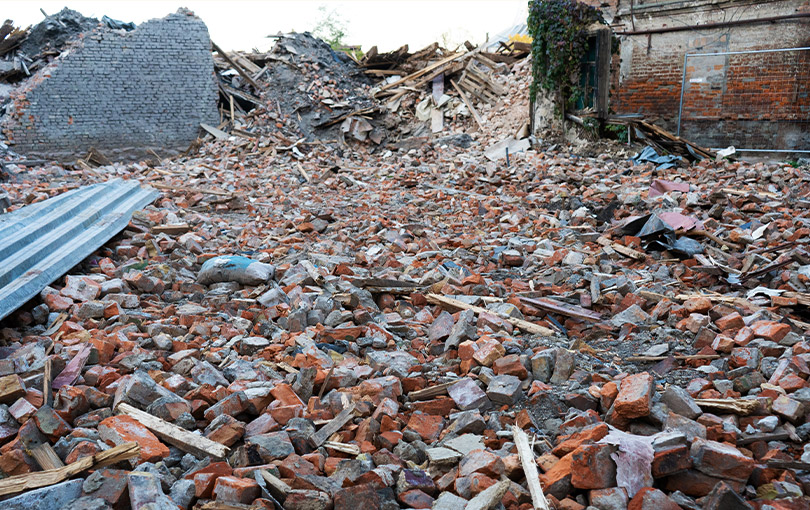 Casa Destruída Por Uma Explosão Em Jurerê: Saiba Como Evitar Essa Fatalidade, Tendo as Medidas Certas de Segurança