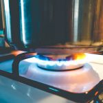 Voc&ecirc; sabe como economizar g&aacute;s com a panela de press&atilde;o 150x150 - 3 dicas pr&aacute;ticas para resolver um vazamento de g&aacute;s