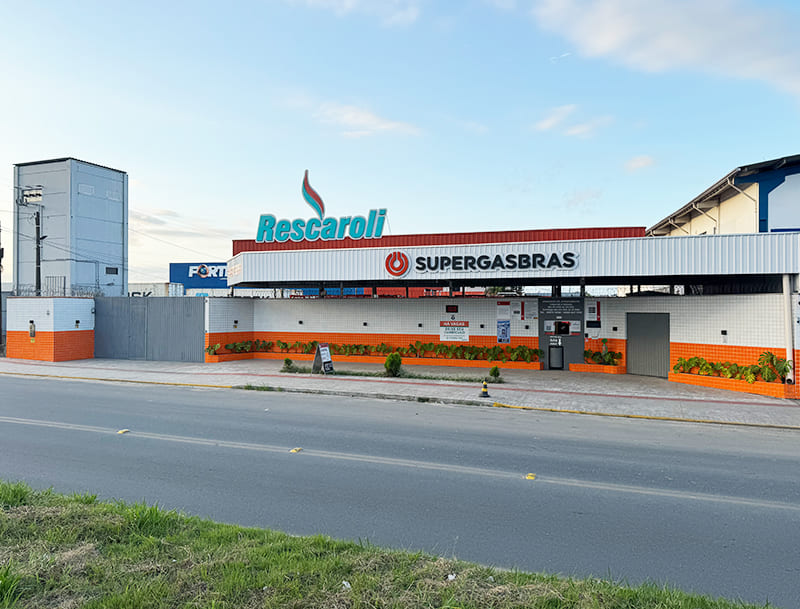 fachada rescaroli gas itajai 1 - In&iacute;cio